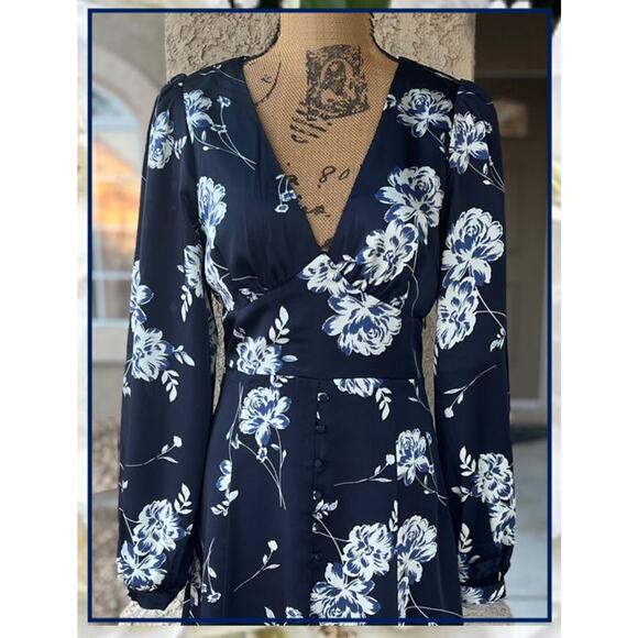 Lulus Navy Blue Button Detail Floral Midi Dress Size: Xlarge - Picture 2 of 11
